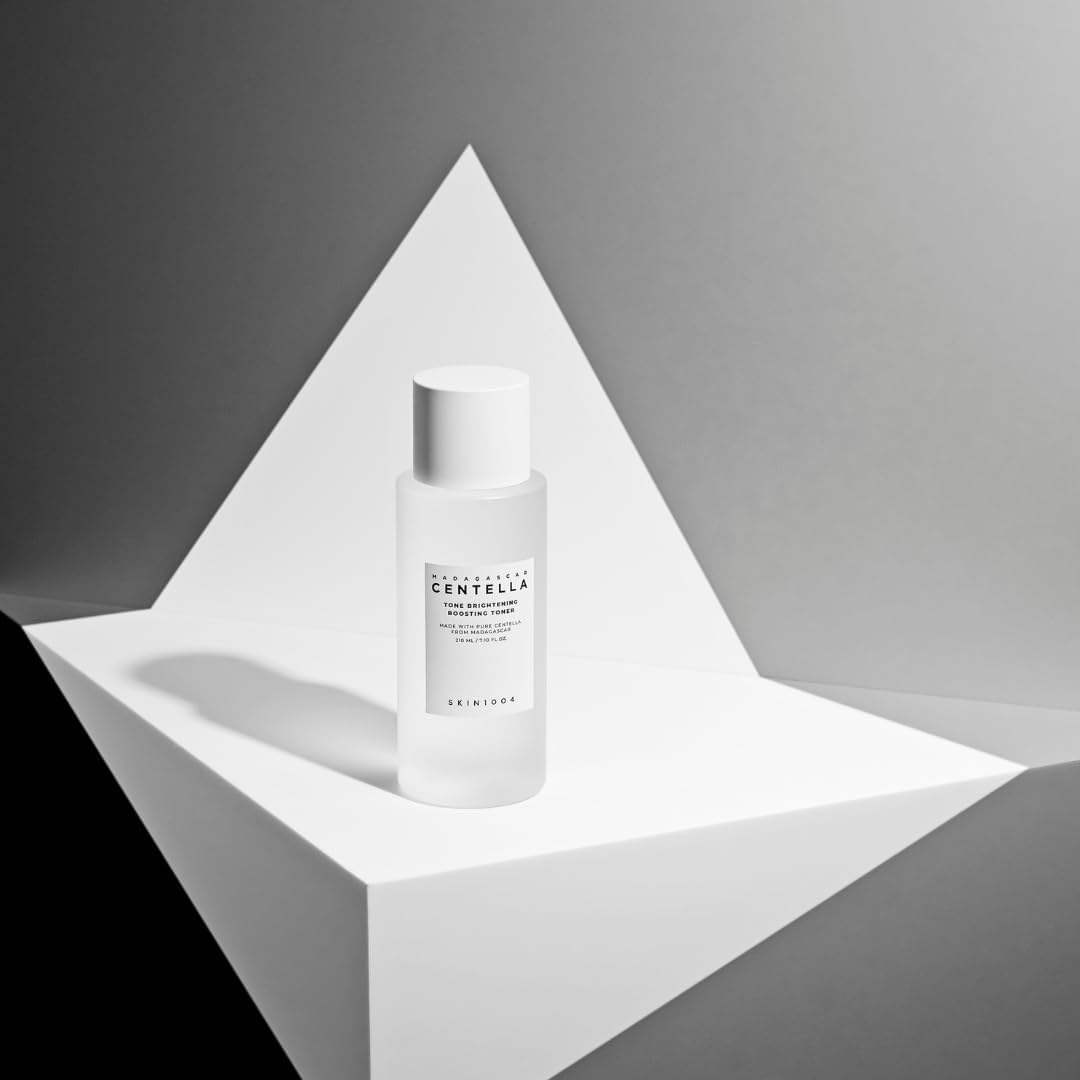 Centella tone brightening boosting toner - Skin1004
